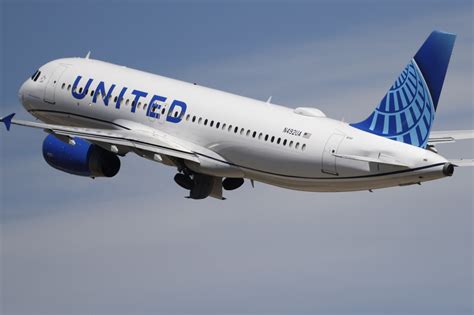 Flight attendants sue United Airlines for discrimination on Dodgers charter flights